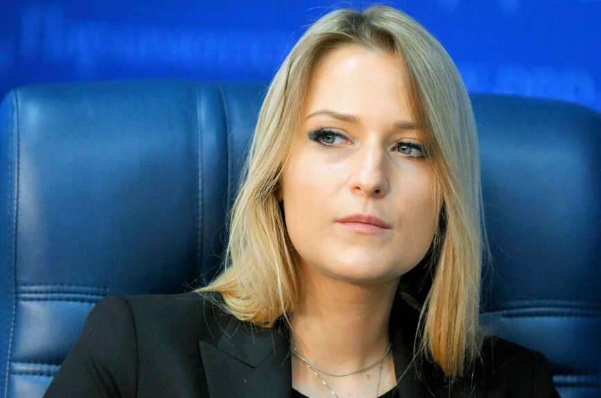 Яна Лантратова.