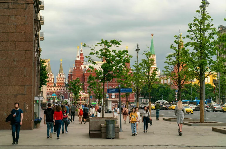 Москвичам пообещали рекордное тепло в выходные