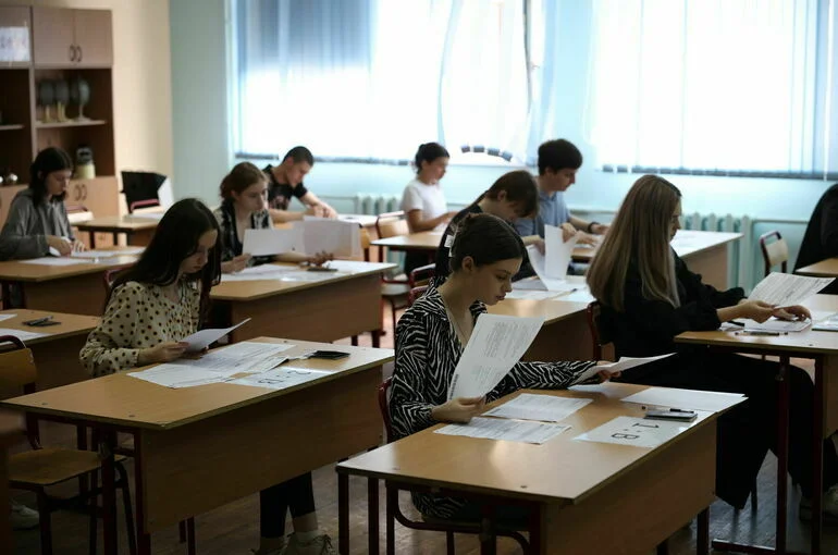 Рособрнадзор до 2026 года внедрит в ОГЭ технологии проведения ЕГЭ