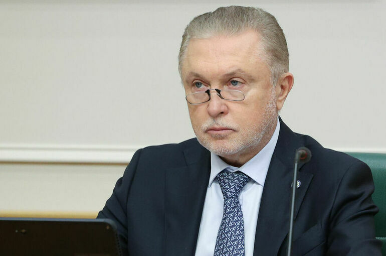 В Сибирском федеральном округе обустроят более 10 автомобильных пунктов пропуска