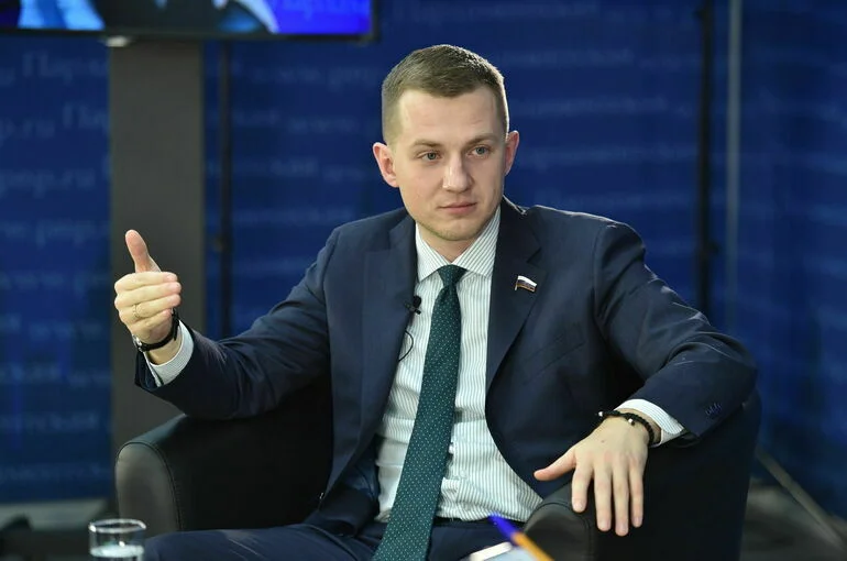 Депутат Метелев призвал расширить возможности для развития НКО