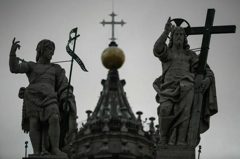 Чернокожий или украинец: кто может стать новым папой римским