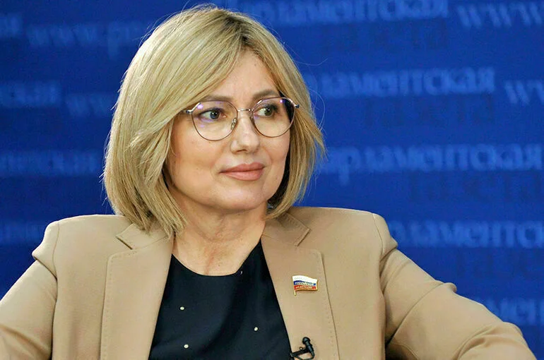 Татьяна Сахарова.