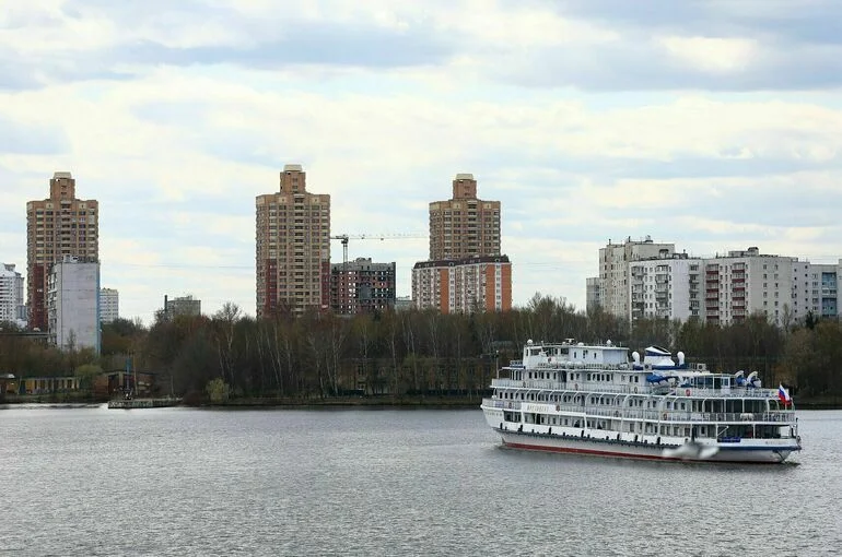 Речные круизы поможет спасти кешбэк