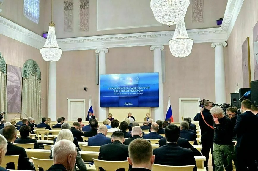 До 2030 года России понадобится полмиллиона медиков и двести тысяч школьных учителей  