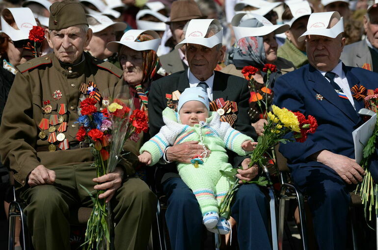 В Госдуму внесли законопроект о признании удостоверений ветеранов в новых регионах