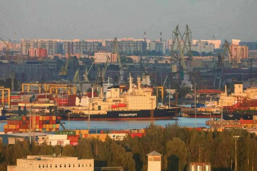 Куда россиян приглашают на майские праздники