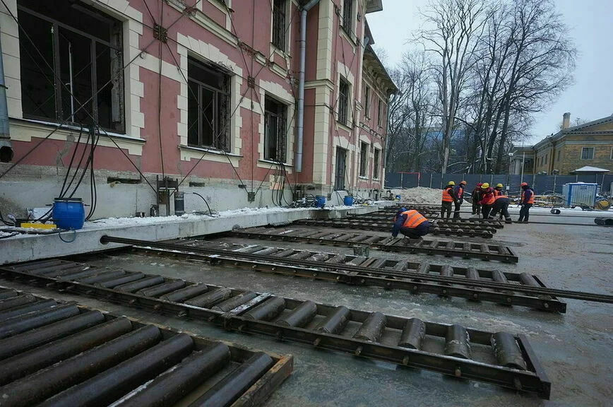 Передвижка исторического корпуса Императорского воспитательного дома