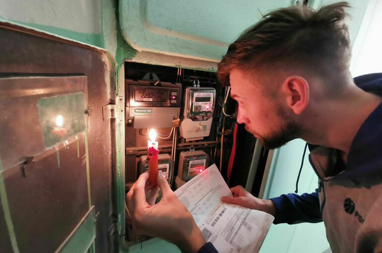 Больше 100 населенных пунктов Подмосковья остаются без света