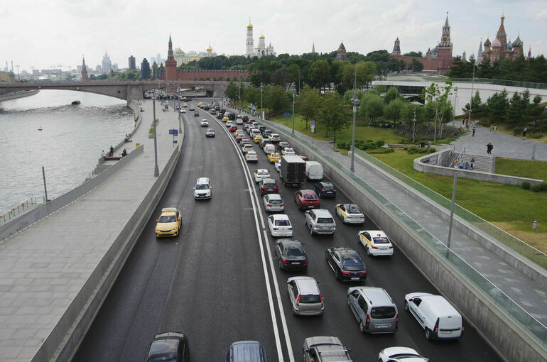 Москвичам напомнили об ограничениях движения 7 мая