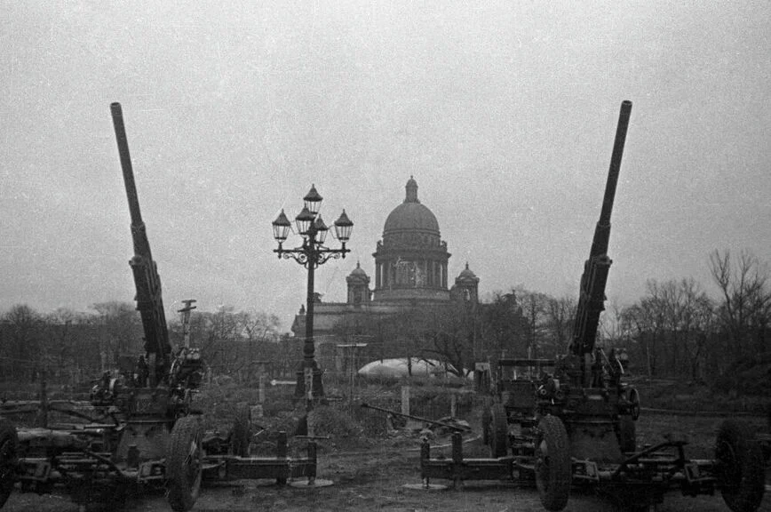 Сколько граммов в блокадном хлебе: в Общественной палате прошел исторический квиз