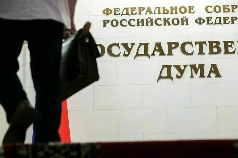 В Госдуму внесли проект о запрете продажи никотинсодержащей продукции на остановках