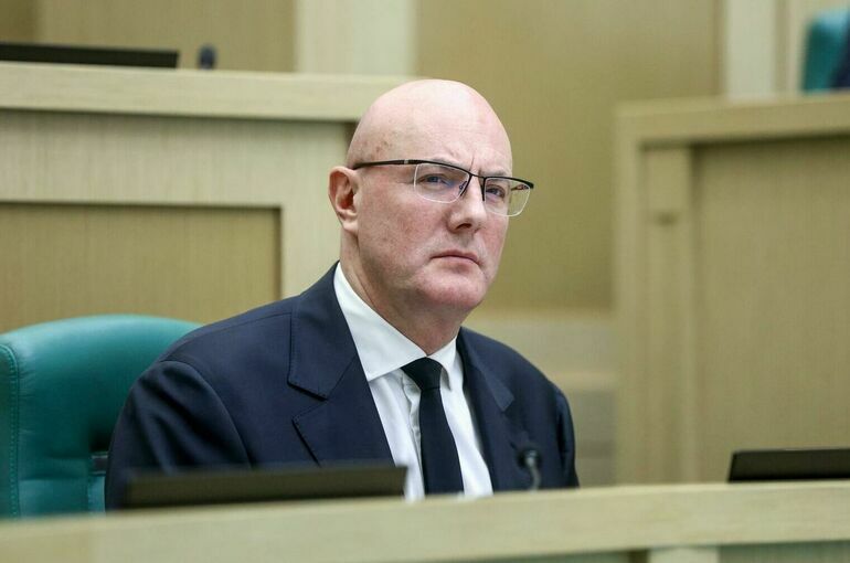 Чернышенко предложил создать комиссию для издания собрания трудов Жириновского