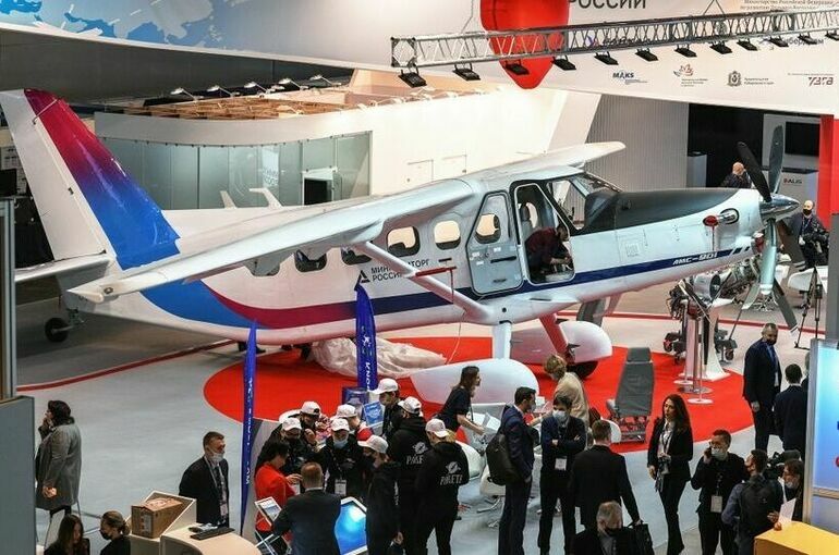 Минпромторг заявил, что работа над самолетом «Байкал» продолжится