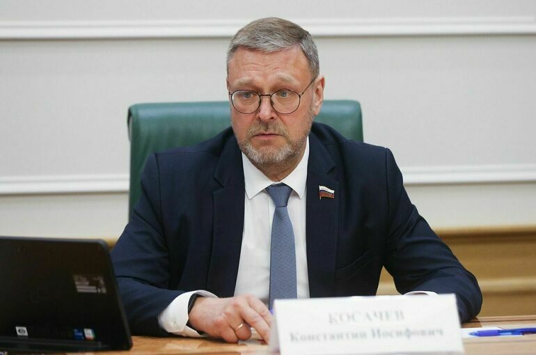 Сенатор Косачев призвал синхронизировать учебники истории в России и Узбекистане