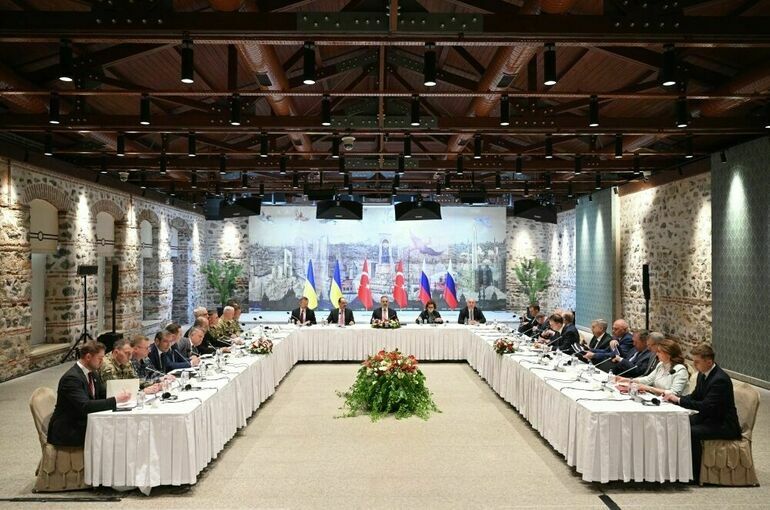 Начались переговоры России и Украины в Стамбуле