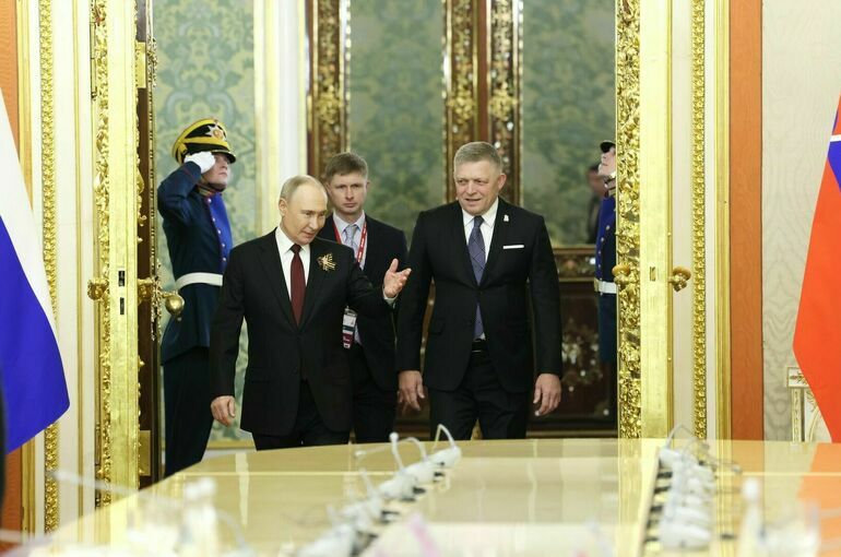 Фицо перенес три операции после покушения