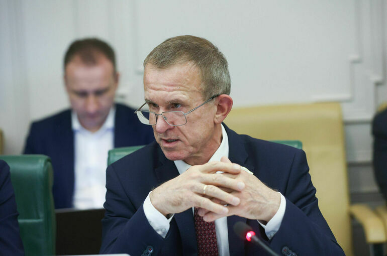 Сенатор Кравченко назвал способы преодолеть дефицит кадров в сфере беспилотников