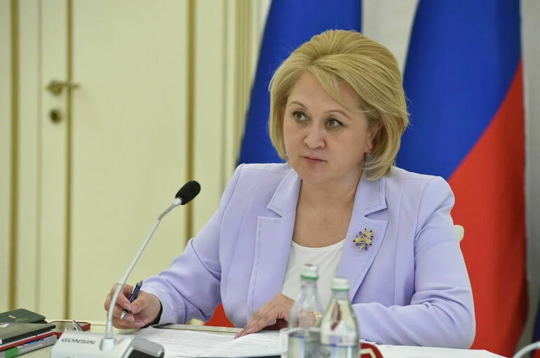 Сенатор Гумерова призвала включить вопросы экологии в образовательные программы