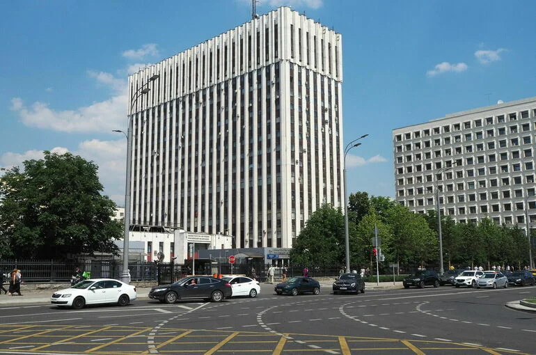 Украинский журналист Суханов и политолог Пивоваров признаны иноагентами