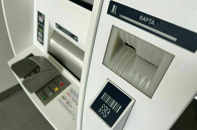 Число банковских карт на человека хотят ограничить до 20