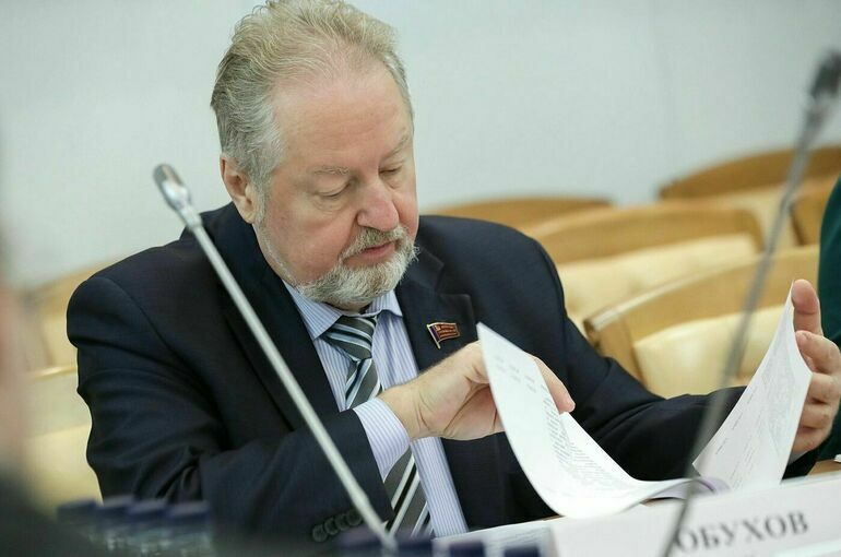 Депутат Обухов рассказал, как защититься от влияния западной пропаганды