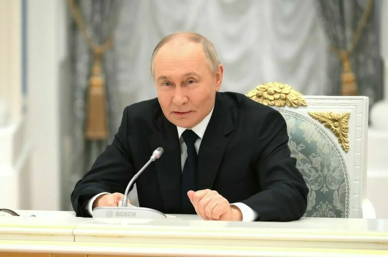 Путин: Иностранные IT-сервисы, не до конца ушедшие из РФ, надо «душить»