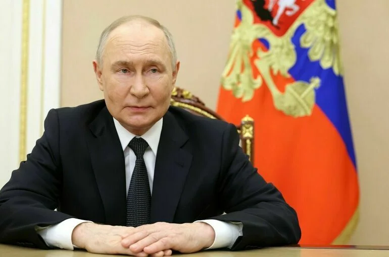 Путин поздравил с Днем ЕАЭС коллег по объединению
