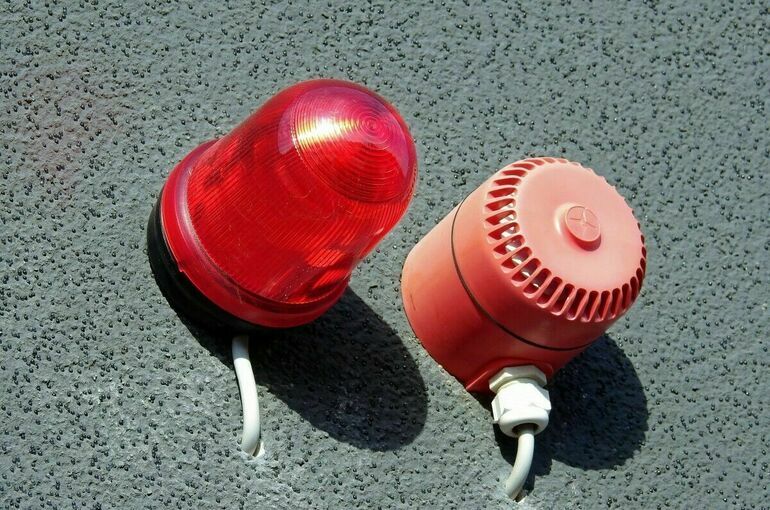 Пять человек пострадали при взрыве на оборонном предприятии в Сербии