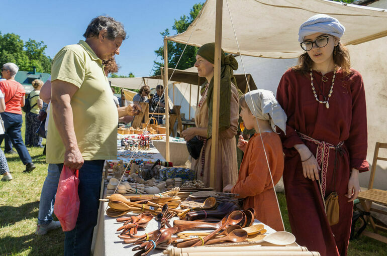Комитет Госдумы отложил рассмотрение законопроекта о нестационарных торговых объектах