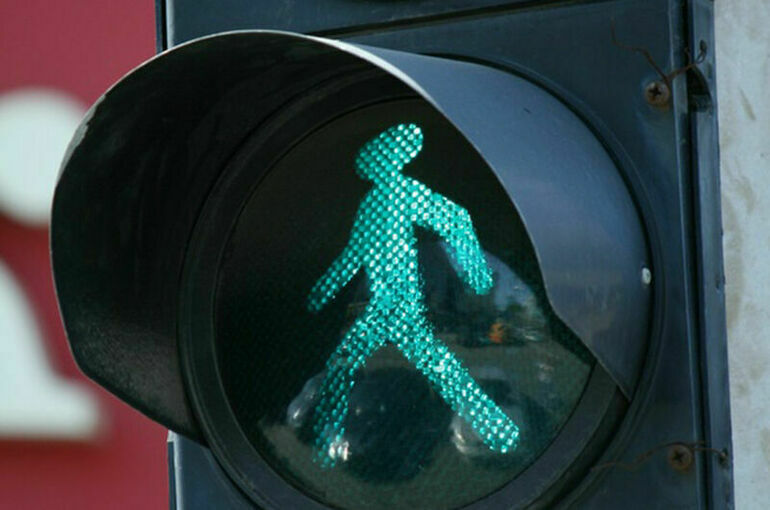 Ночным пешеходам предлагают дать приоритет