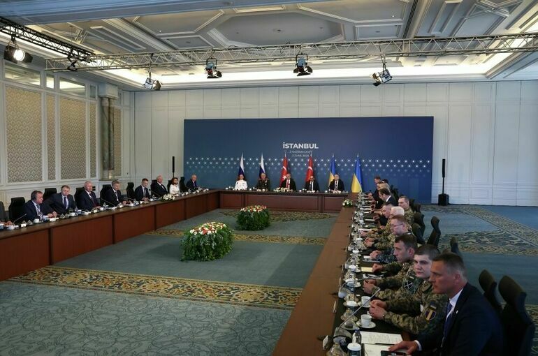 ТАСС: Начались переговоры России и Украины в Стамбуле