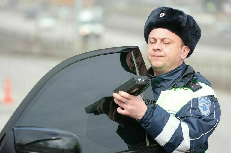 Депутат Нилов предложил смягчить ограничения на тонировку боковых стекол
