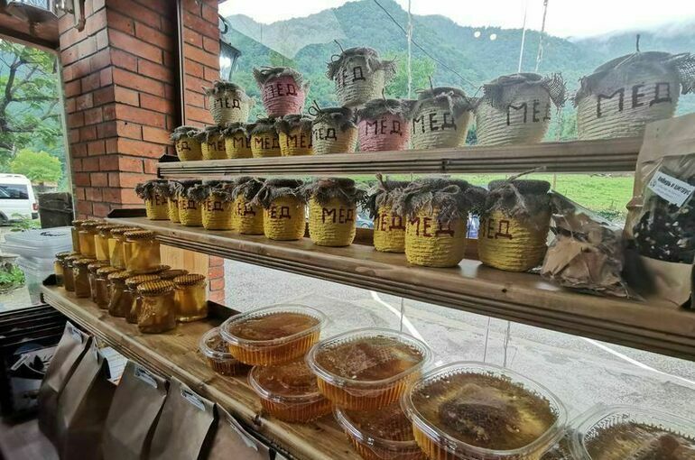 Россельхознадзор: 95% алтайского меда производится за пределами Алтая