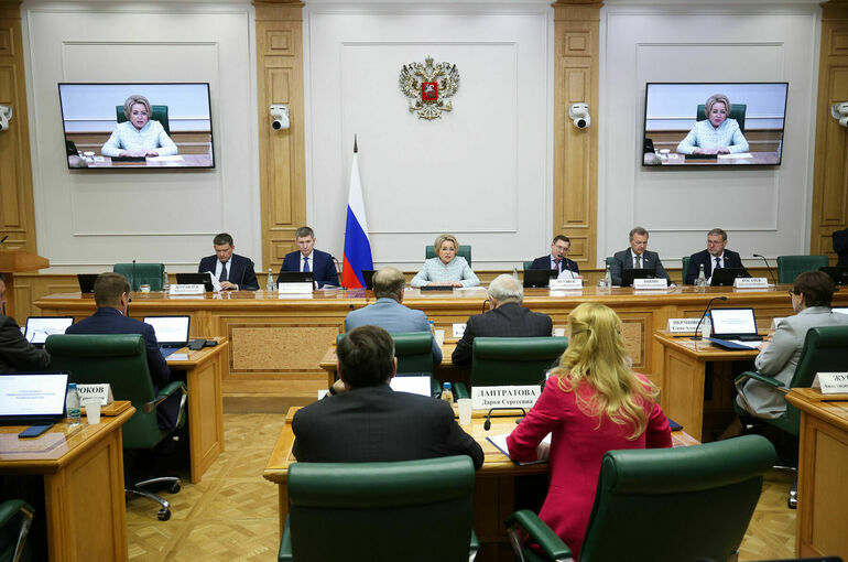 Матвиенко назвала высокую ключевую ставку фактором замедления роста экономики