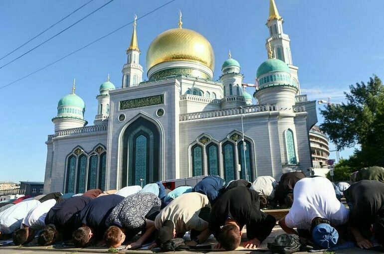 Мусульмане отмечают Курбан-байрам