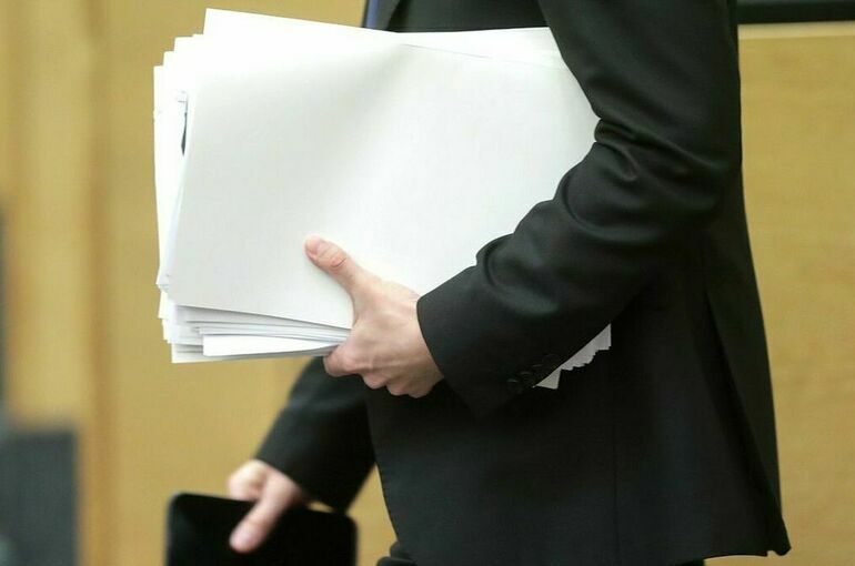 Комитет Госдумы поддержал право следователей на заморозку денежных операций