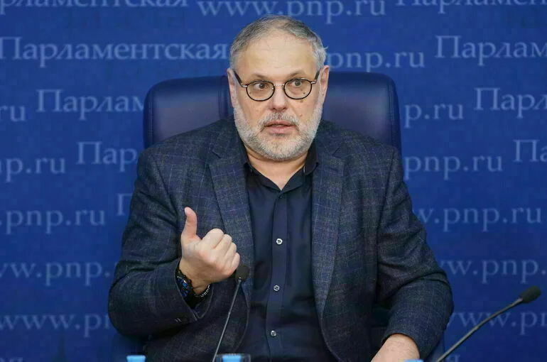 Экономист Хазин: В США знают, что будет обвал финансовых рынков