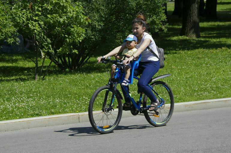 МВД: Половина детей мигрантов не учатся