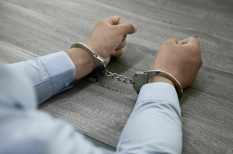 В Орле задержали директора филиала Россельхозбанка за вывод 2,4 млн евро