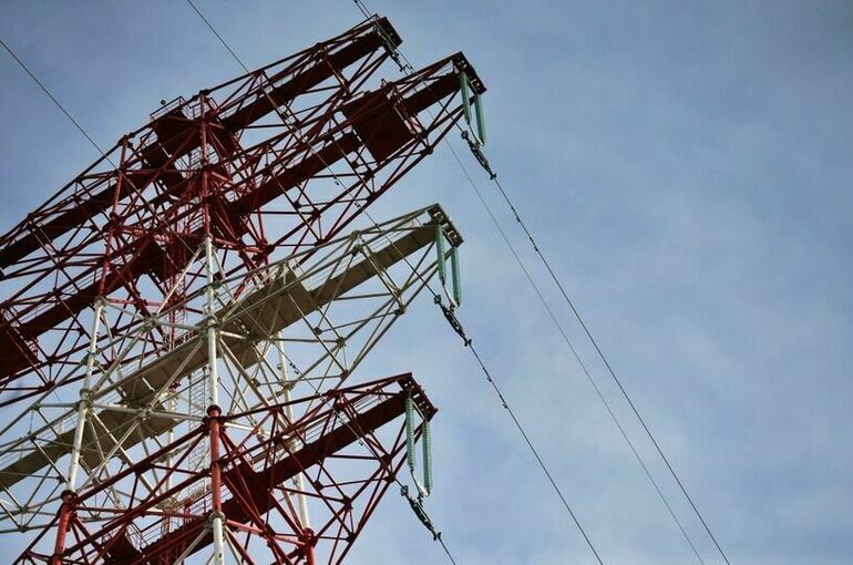 Энергетики не торопятся объединяться в системообразующие компании, нарушая закон