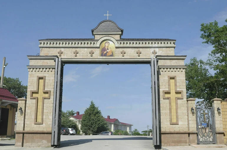 Живая вода православной Тавриды: исцеляющие источники Крыма