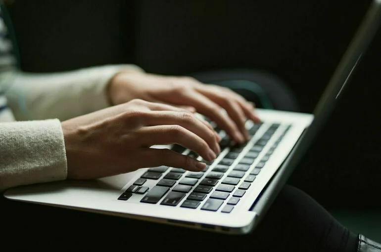 Зачем данные клиентов витают в облаках