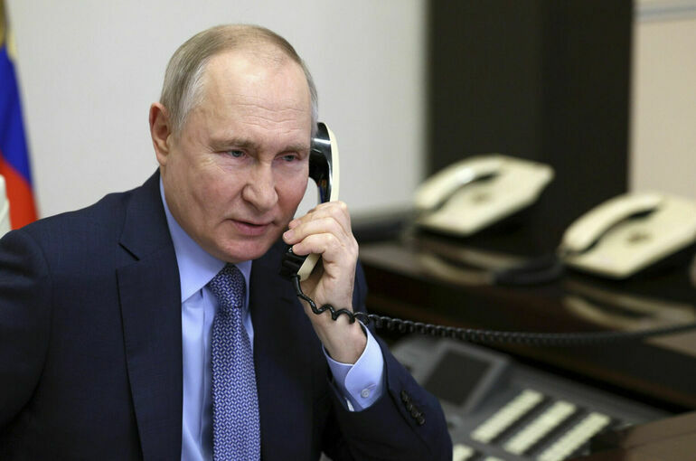 Путин поговорил по телефону с Мирзиёевым