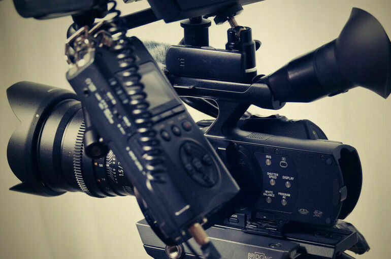 Израиль ударил по офису иранского гостелевидения во время выпуска новостей