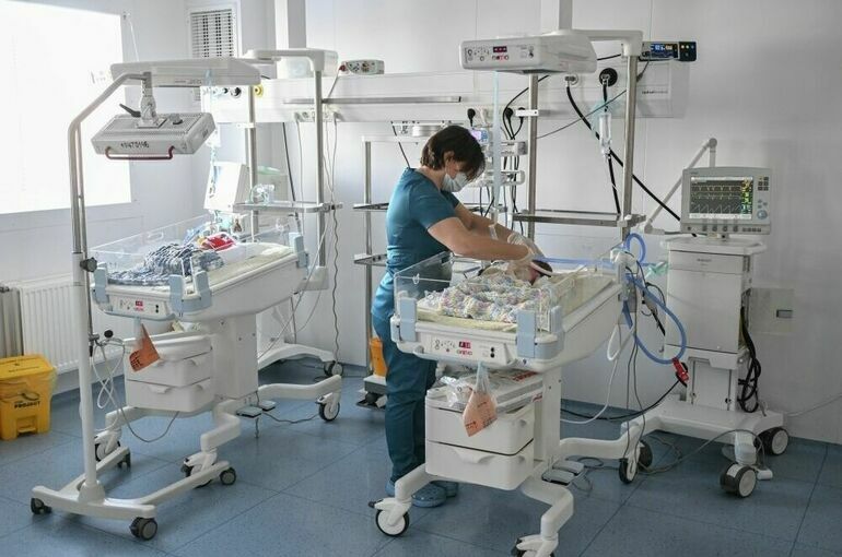 За два года более 2,4 млн новорожденных обследовали на заболевания