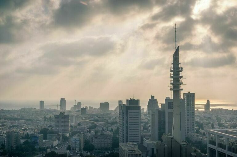 Fars: Ракетные удары Ирана полностью парализовали Тель-Авив