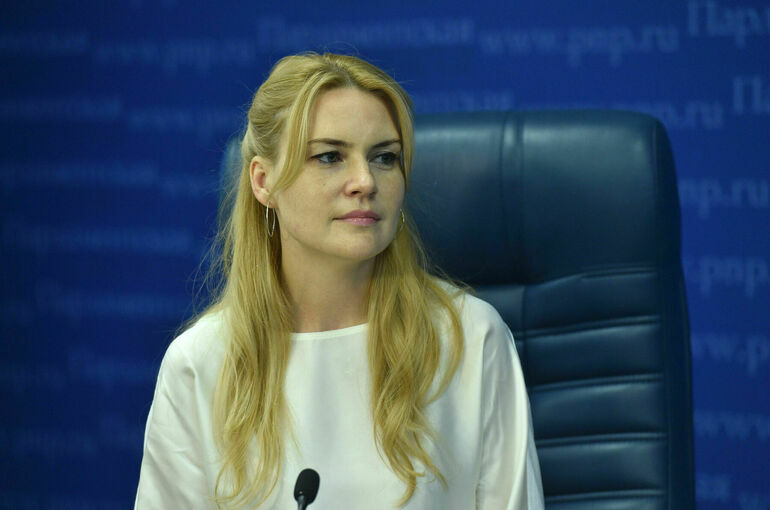 Более 550 участниц зарегистрировались в Школе поддержки жен и матерей участников СВО