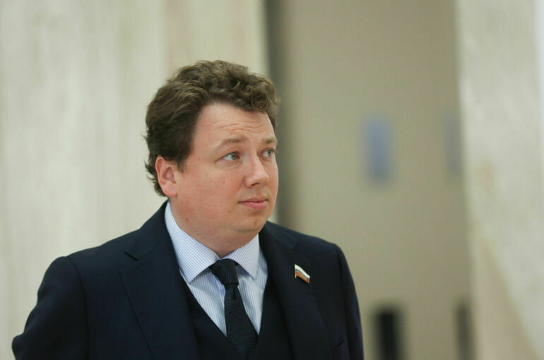 Иностранных IT-гигантов предложили облагать налогом в 3% от выручки за услуги в РФ