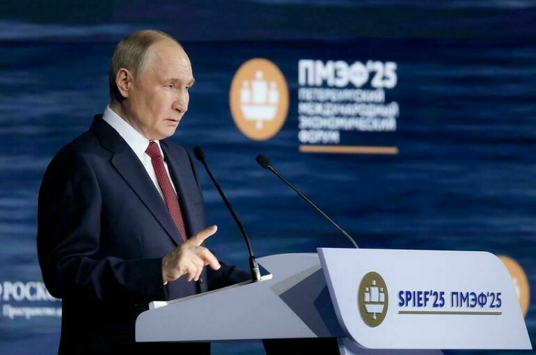 Путин считает русских и украинцев одним народом: «в этом смысле вся Украина — наша»